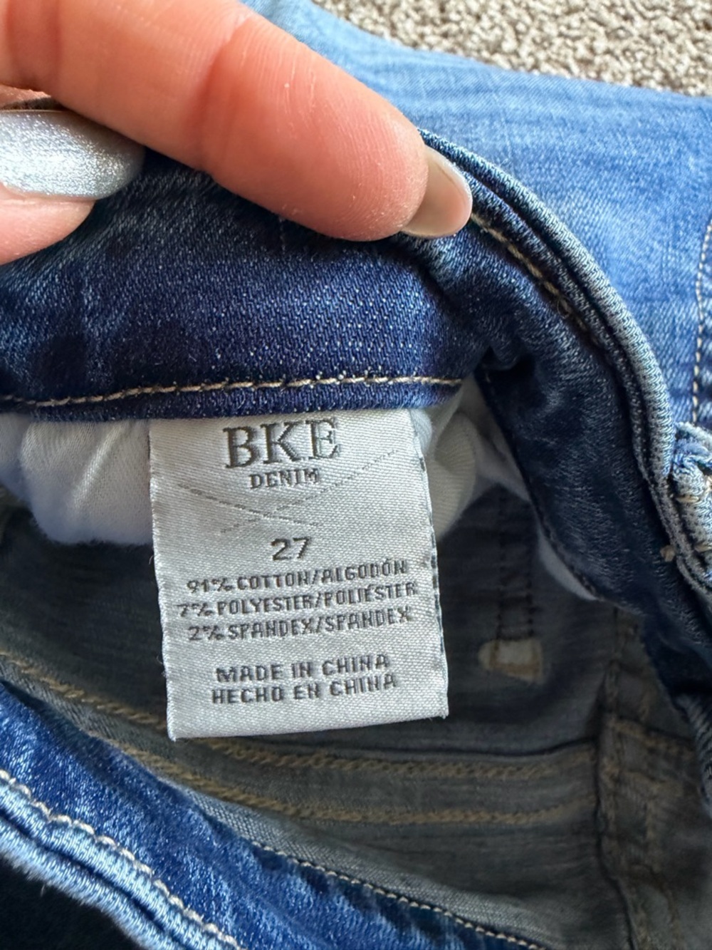 BKE Gabby Cuffed Stretch Capri Jeans - Picture 6 of 9